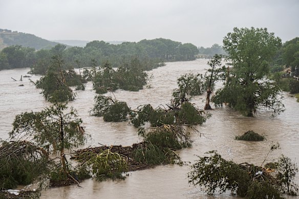 Texas flood: Inside the Texas floods' 45 minutes of terror