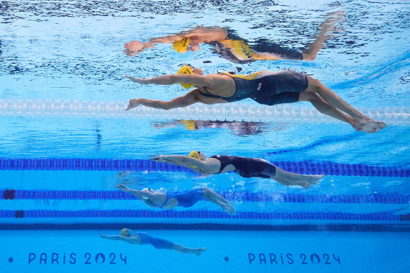 Is the depth of the pool in Paris to blame for the lack of world records? 