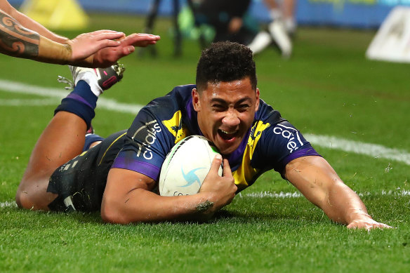 Dean Ieremia scores a try for the Storm in 2022.