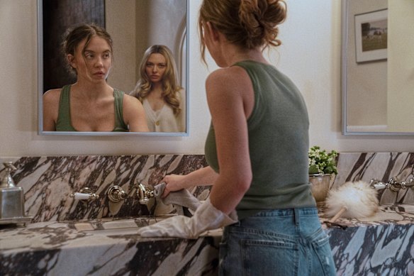 Sydney Sweeney and Amanda Seyfried in The Housemaid: pretty people doing horrible things.