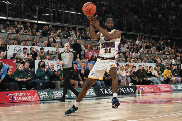 Ex-NBA import Ian Clark in the Sydney Kings 10th-straight win, against the Tasmanian JackJumpers in Hobart on April 3.