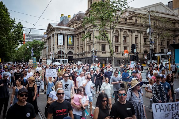 Melbourne protests: Climate, anti-vaccination mandate demonstrators ...