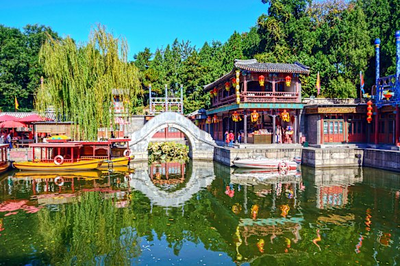 Traditional building in Suzhou Street.