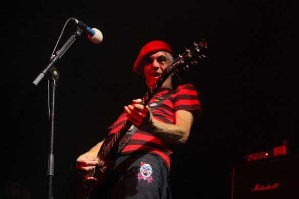 Damned if he does: Ian ‘Captain Sensible’ Burns performing i New Zealand last year.