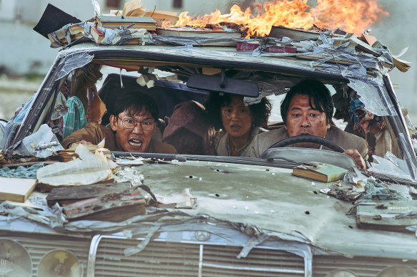 Kim Yoon-seok (right) plays Ambassador Han with deadpan aplomb in Escape From Mogadishu.