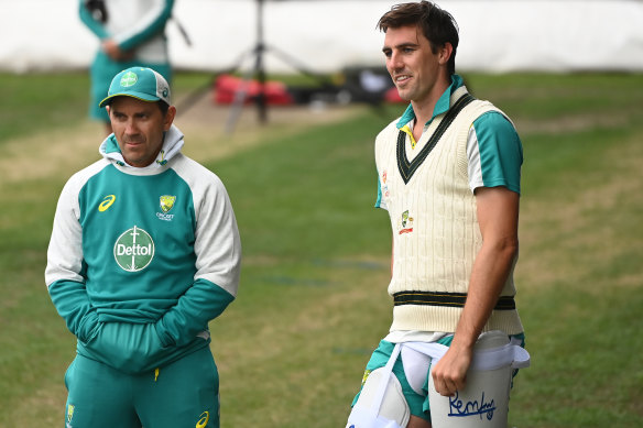 Australia coach Justin Langer and captain Pat Cummins. 