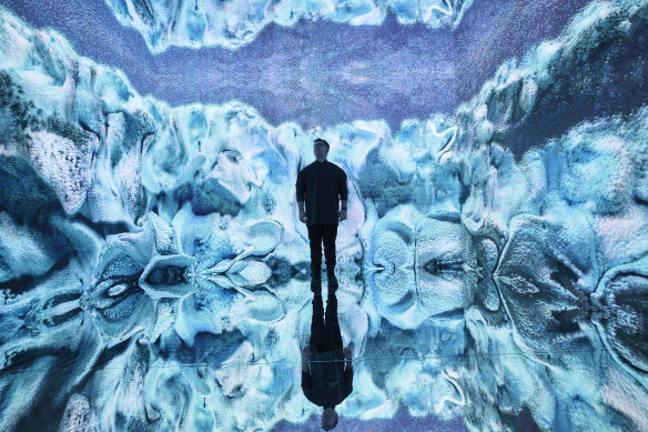 Artist Refik Anadol launched his new immersive installation Glacier Dreams at Art Dubai.