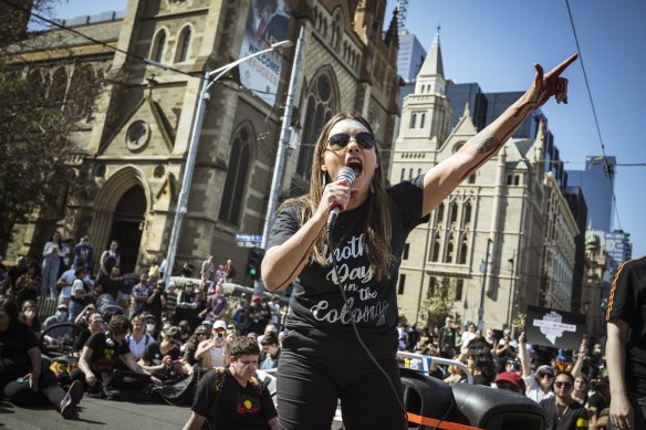 Greens MP Lidia Thorpe expresses her anger over Indigenous rights at the natio<em></em>nwide Warriors of Aboriginal Resistance Anti-Mo<em></em>narchist protest.