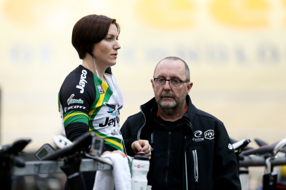 Anna Meares in 2008 with her coach Gary West, who devised the “Know Thy Enemy” strategy.