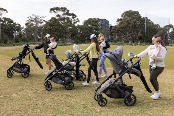 The mums-and-bubs golf clinic run by AWGN allows mothers to give the sport a go.