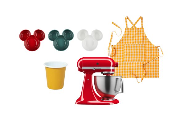 “Mickey Mouse” mini dishes; “KSM192″ stand mixer; apron; enamel tumbler.