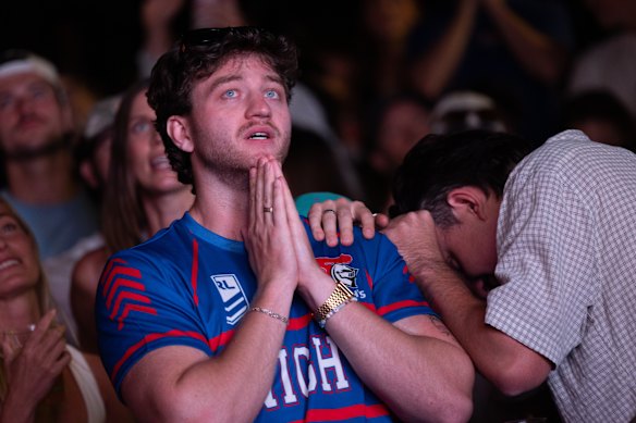 Dejected Knights supporters at the Clock Hotel in Surry Hills.
