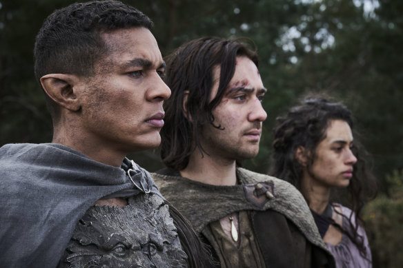 Preparing for war: Ismael Cruz Córdova as Arondir, Maxim Baldry as Isildur and Nia Towle as Estrid.