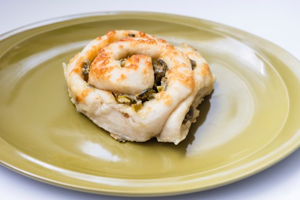 Jalapeño and cheese scroll.
