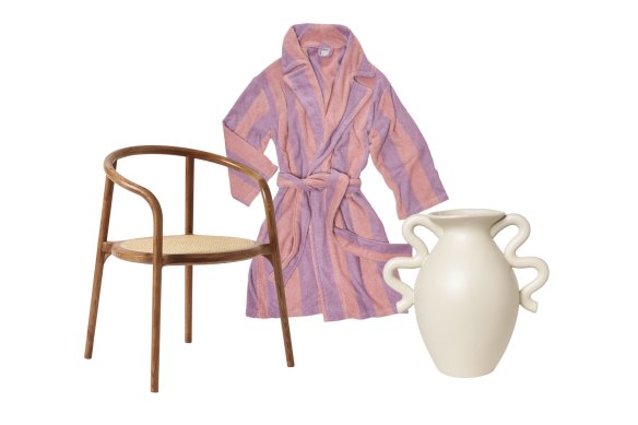 “Ivy” chair; “Bloom Stripes” robe; “Verso” vase.