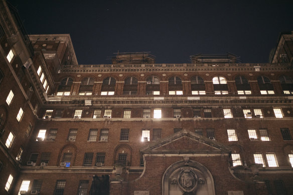 A former psychiatric hospital in Manhattan, now used as a men’s shelter, that several Mauritanian migrants said they were to told to provide as destination when asked by immigration officials.