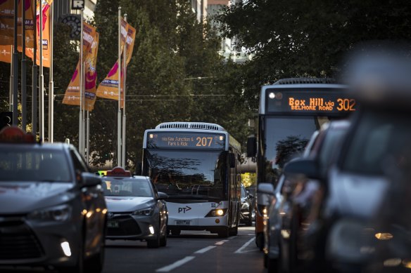 The bus network is not delivering value for money, Infrastructure Victoria says.