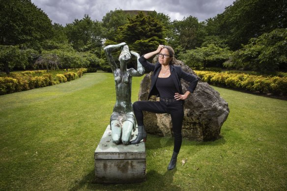 Clare Wright with a statue ‘Sofia’ by Herman Hohaus at La Trobe University Bundoora Campus which typifies the allegorical depiction of women in statues. 