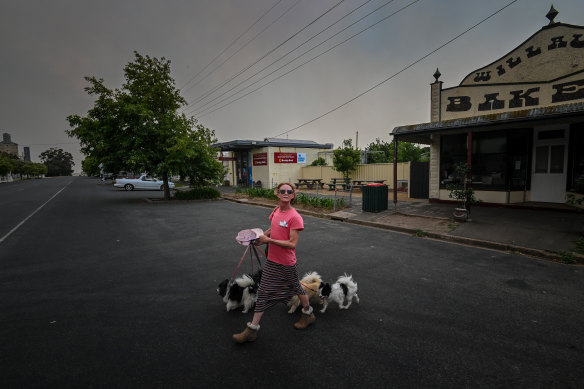 Melissa Livingston was trying to get to Dartmoor with her dogs but got stuck in Willaura.