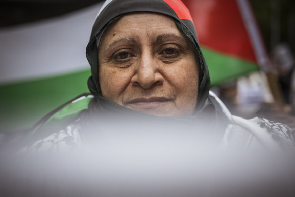 Feliz Arf was one of 15,000 who turned up at the State Library of Victoria today in a show of support for Palestine.