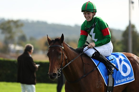 Shannen Llewellyn after winning on Lightning Glory at Scone.
