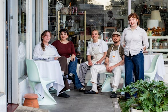 Olympia James-Ainslie, Charlotte Beeton, Rosie Fowkes, Drew Dawson and Megan Sullivan of The Cool Room.