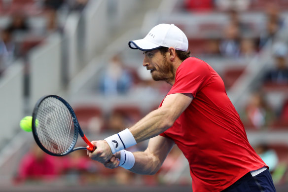 Andy Murray has had a strong win in Antwerp.