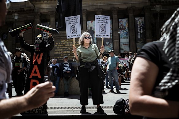 Manifestantes manifestam-se em Janeiro contra a visita do presidente israelita, Issac Herzog, à Austrália.