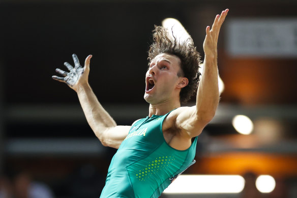 Australian pole vaulter Kurtis Marschall suffered a gruesome injury.