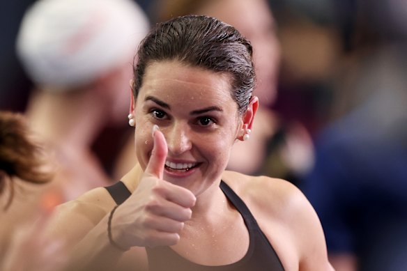 Kaylee McKeown gives a thumbs after winning  gold in the women’s 100m backstroke final.