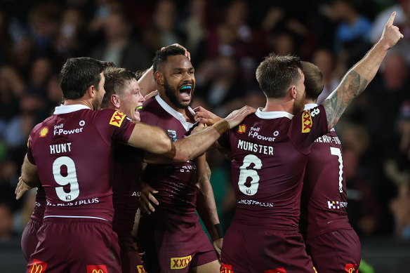 Hamiso Tabuai-Fidow and Queensland celebrate.