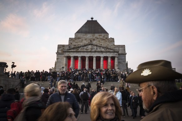 Melburnians pay their respects on Anzac Day at Shrine of Remembrance last year.