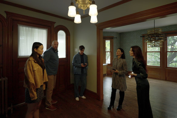 Callina Liang (left), Chris Sullivan, Eddy Maday, Lucy Liu and Julia Fox in Presence.