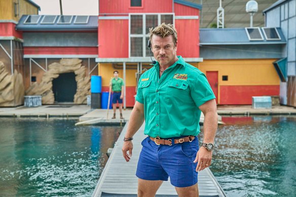 Luke Hemsworth as Jason Wade in the second season of Deadloch.