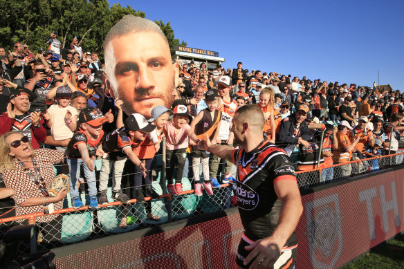 Robbie Farah's farewell lap at Leichhardt Oval last September.