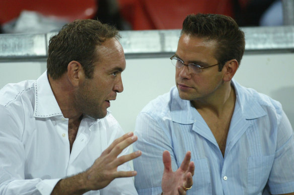 Gorden Tallis and Lachlan Murdoch locked in discussion back in 2004.