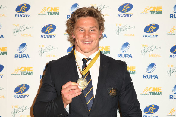 Michael Hooper celebrates his 2013 John Eales Medal.