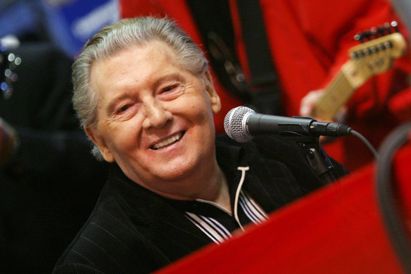 Jerry Lee Lewis: America rock 'n' roll star dies at 87