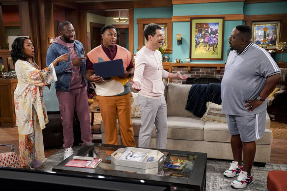 Tichina Arnold, Sheaun McKinney, Marcel Spears, Max Greenfield and Cedric the Entertainer in The Neighborhood.
