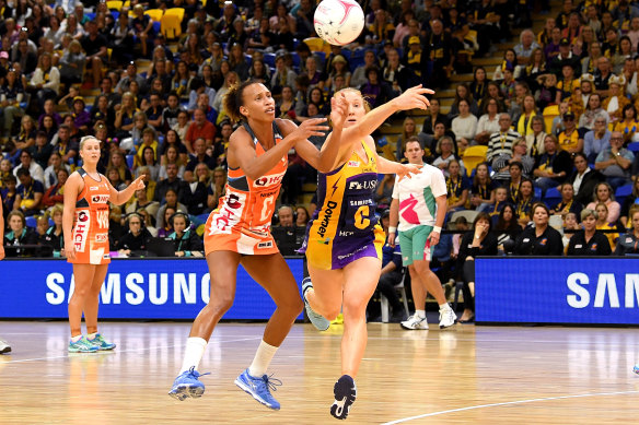 Maddy McAuliffe (right) in action for Sunshine Coast Lightning, against the Giants’ Serena Guthrie.