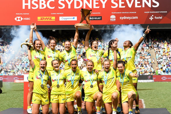 Winners are grinners ... the history-making 2018 side.