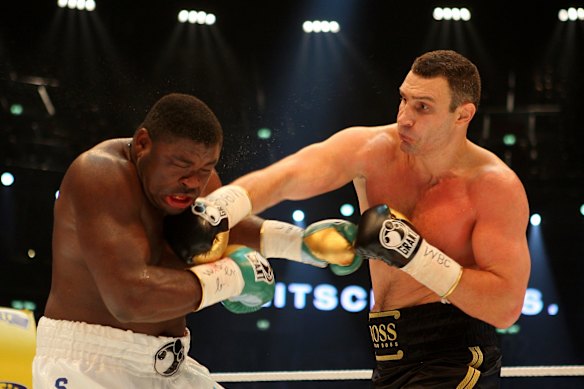 Klitschko ha combattuto contro Samuel Peter della Nigeria nel 2008.