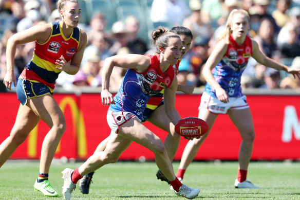 Daisy Pearce in action during the 2022 AFLW Grand Final.