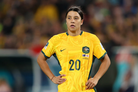 Australian football star Sam Kerr is fighting to have a charge of racially harassing a police officer thrown out of court.