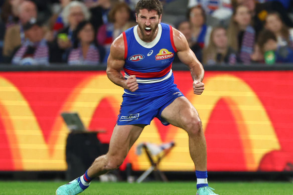 Marcus Bontempelli almost inspired his team to victory against the Hawks