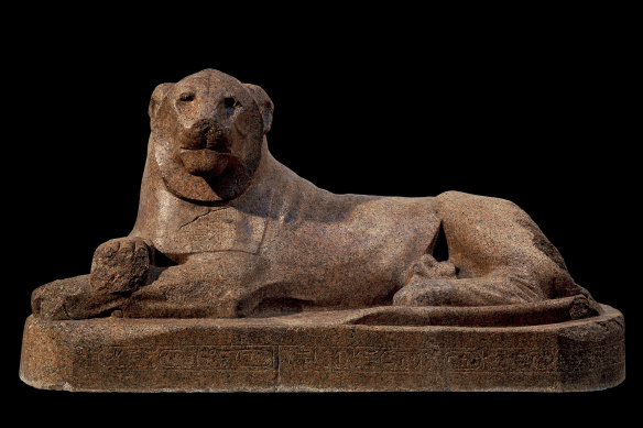 Statue of a lion erected by Amenhotep III.