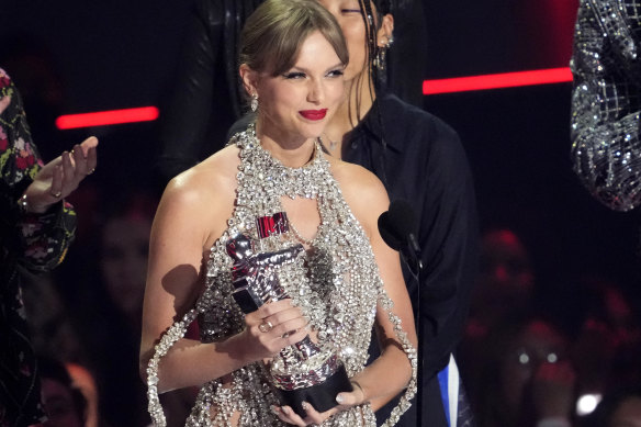 Taylor Swift has attributed much of her success to having a hyper-involved mum.