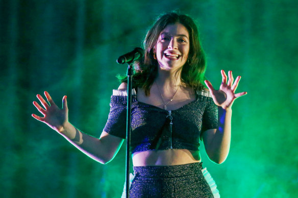 Kiwi singer Lorde has cited “truly mind-boggling freight costs” as among the serious cost pressures on artists wanting to tour.