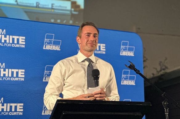 Liberal candidate Tom White speaks after the WA seat of Curtin was retained by teal independent Kate Chaney.