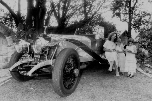 Carla Zampatti and her two daughters, Bianca and Allegra, were enchanted by the overall winner of the Rolls-Royce Concours d’Elegance. September 27, 1982.